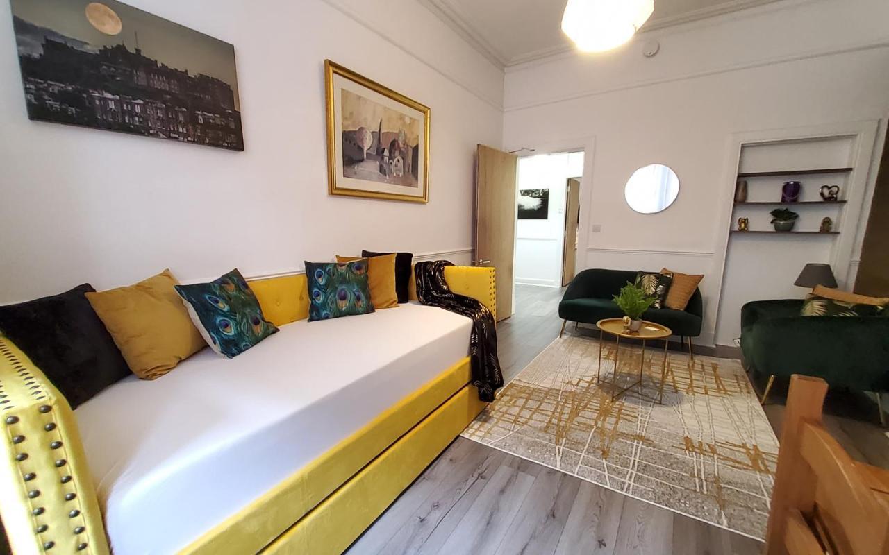 Leith Spectacular Apartment By Sensational Stay Short Lets & Serviced Accommodation With 6 Separate Beds & 2 Baths Εδιμβούργο Εξωτερικό φωτογραφία